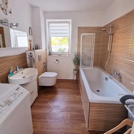 Monteur- & Sunny 1 Apartment Mittenwalde