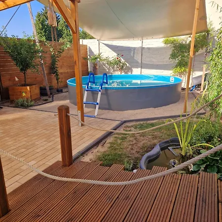 Sunny Apartment *